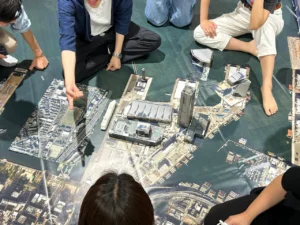 PLATEAUデータを活用し、まちづくり検討ツールとして学生参加型の都市模型を作成しました！